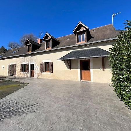 Le Cabaret Paisible Avec Piscine Vila Montierchaume Exterior foto