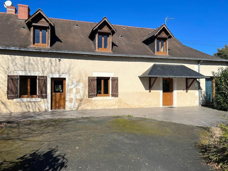 Le Cabaret Paisible Avec Piscine Vila Montierchaume Exterior foto